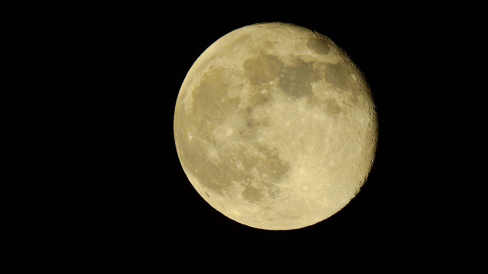 Nikon Coolpix P900 sample photo. Moon, night, sky photography