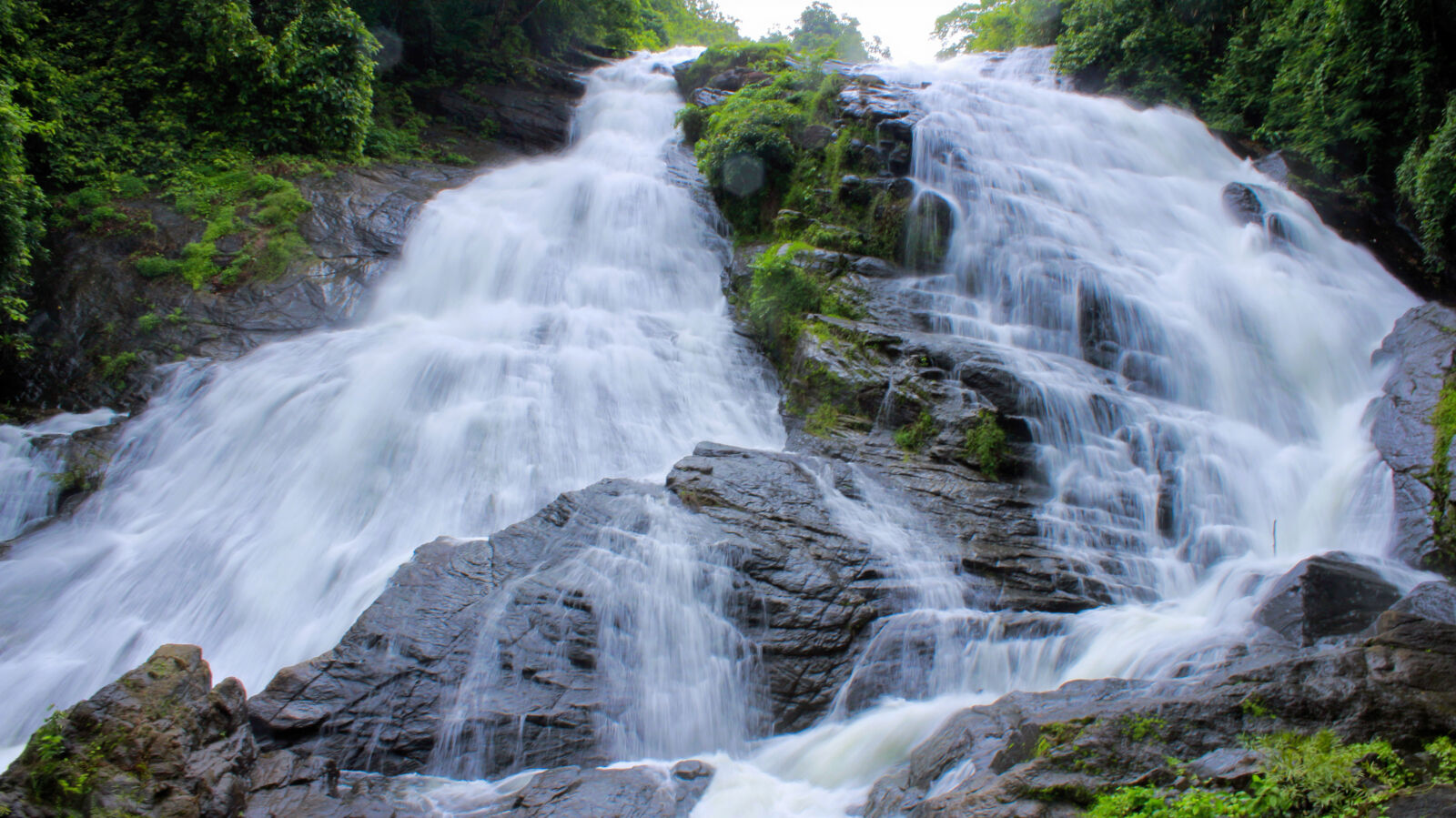Canon EOS 700D (EOS Rebel T5i / EOS Kiss X7i) sample photo. Boulder, creek, environment, flow photography