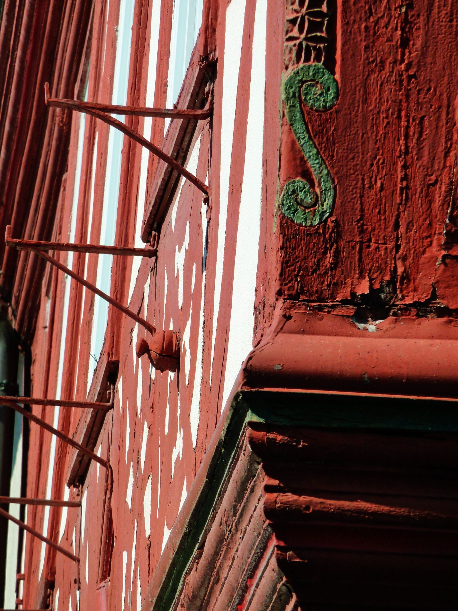 Panasonic DMC-TZ7 sample photo. Truss, fachwerkhaus, facade photography