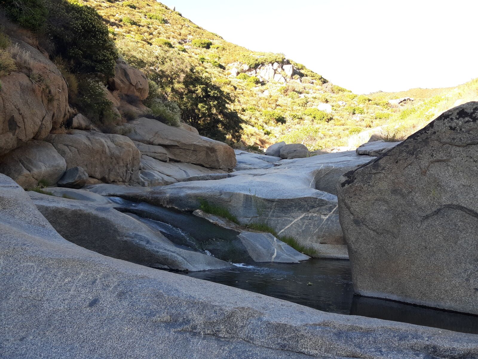 Samsung Galaxy A6 sample photo. Mountains, water, nature photography