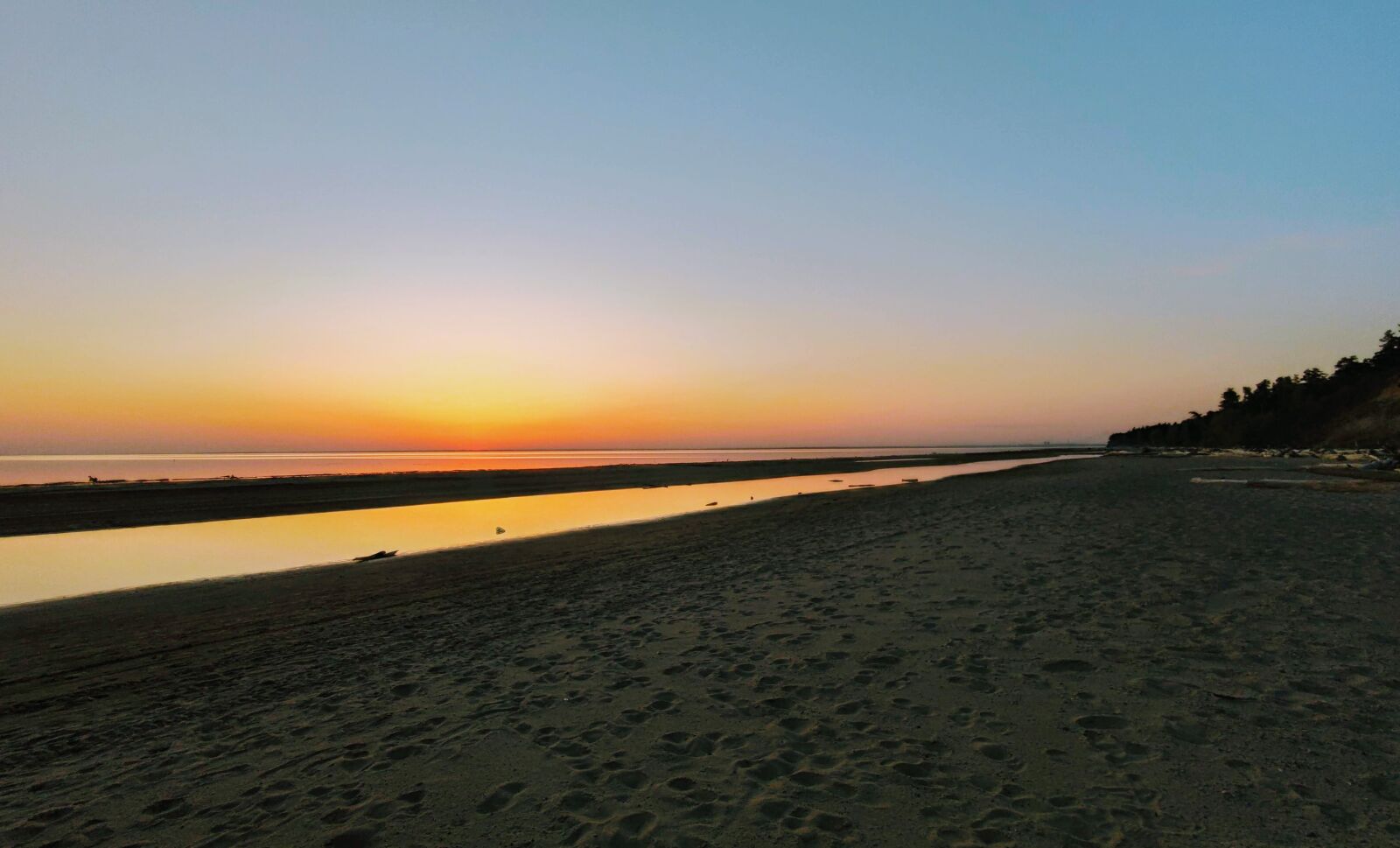 Xiaomi MI 9 sample photo. Sand, beach, summer photography