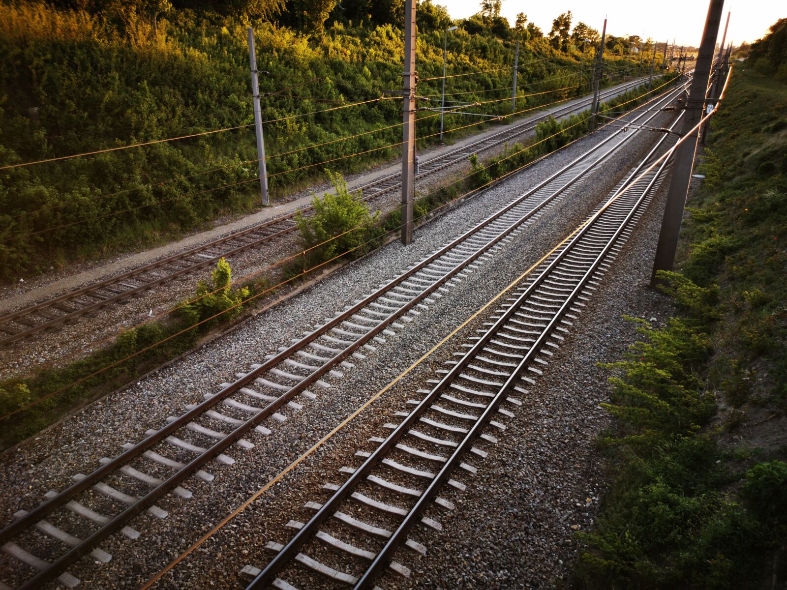 HUAWEI P30 sample photo. Railway tracks, oebb, öbb photography