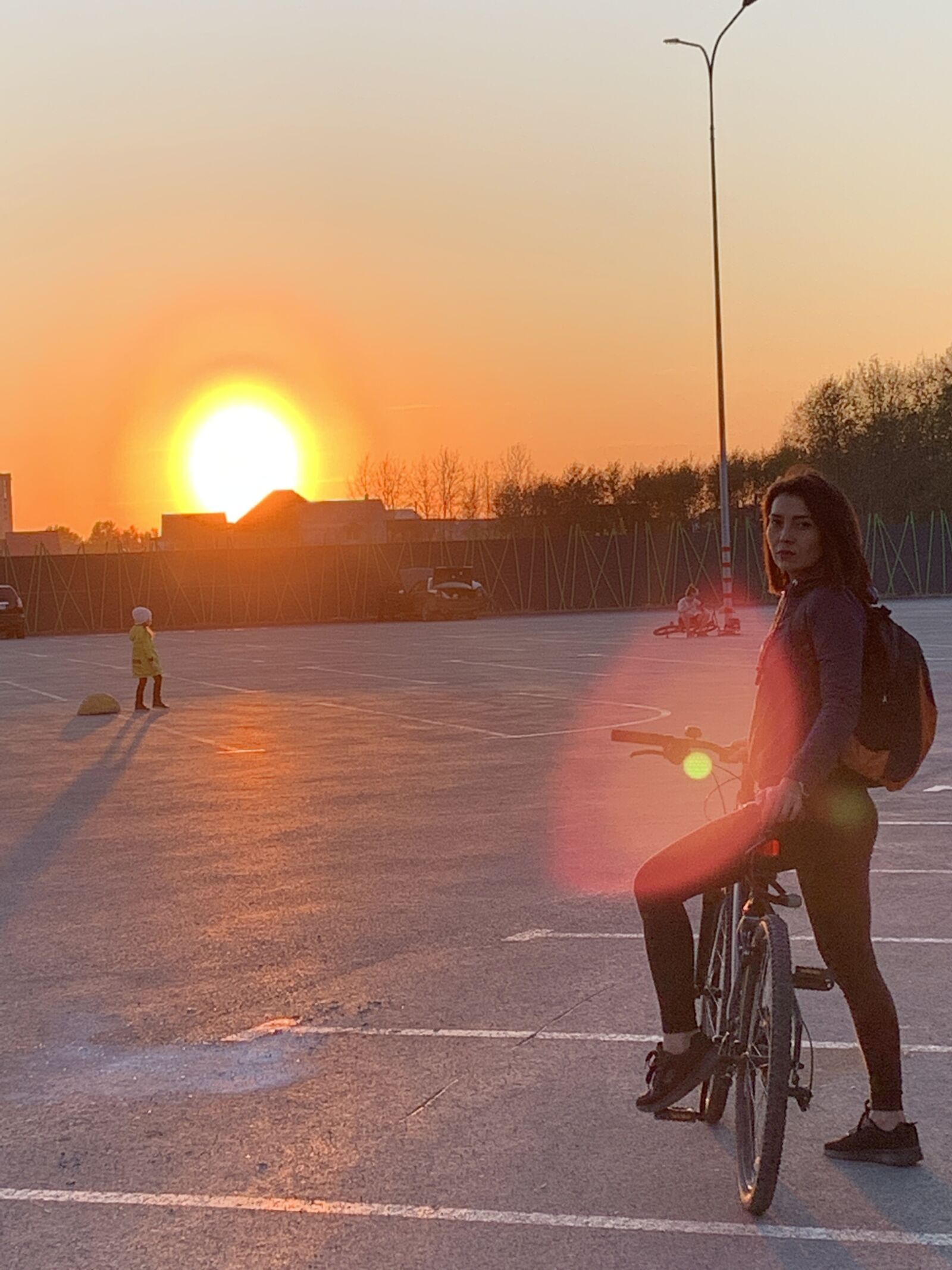 Apple iPhone XR sample photo. Tyumen, sunset, bike photography