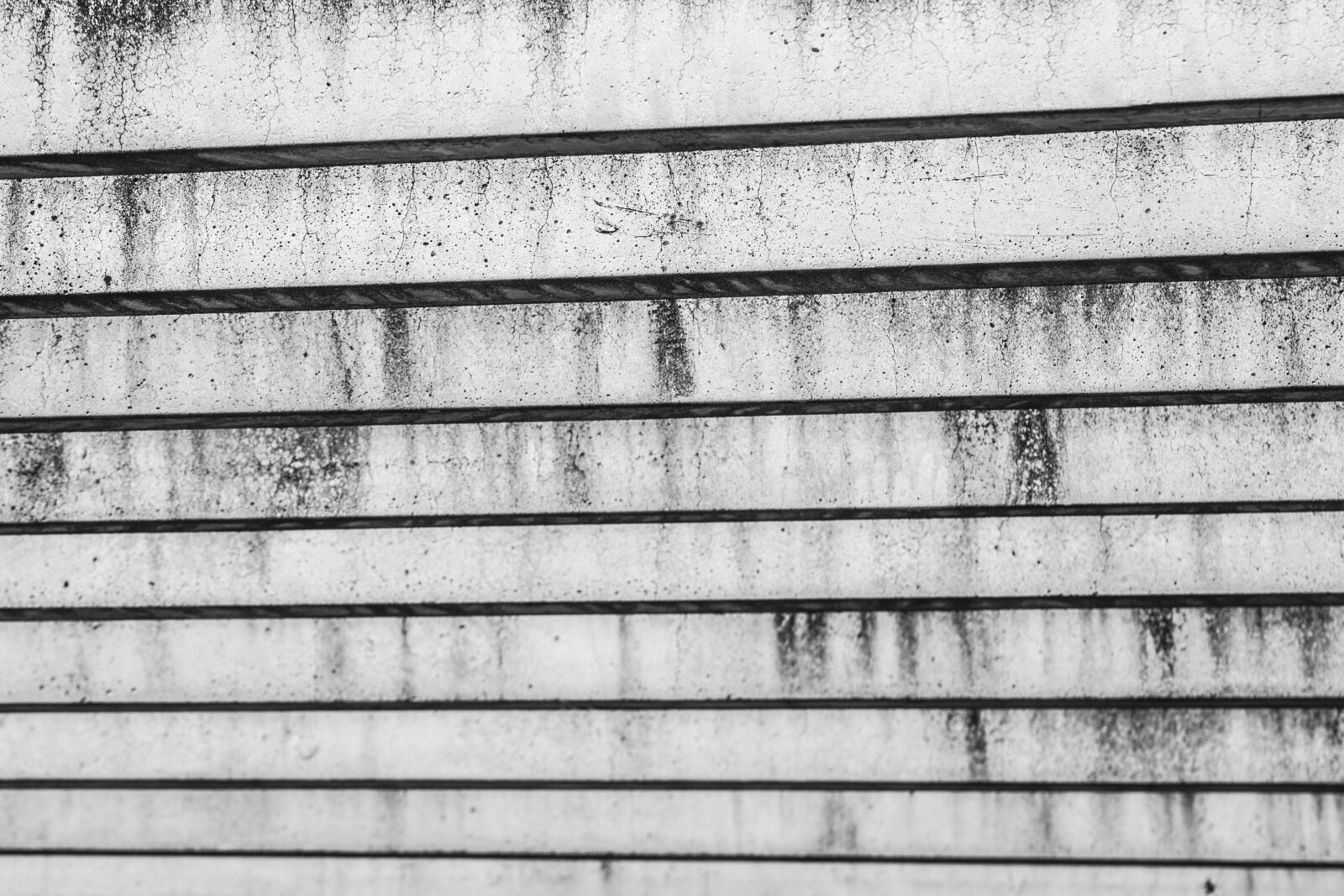 Canon EOS 1200D (EOS Rebel T5 / EOS Kiss X70 / EOS Hi) sample photo. Beams, concrete, cement photography