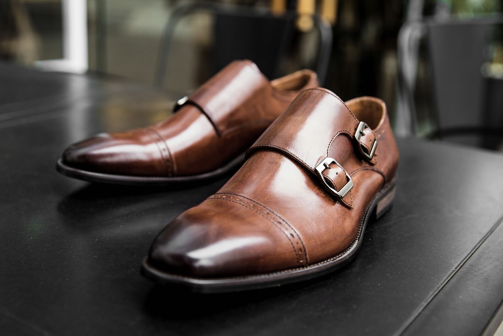 Canon EF 24-70mm F2.8L II USM sample photo. Shoe, shine monstrap, shoes photography