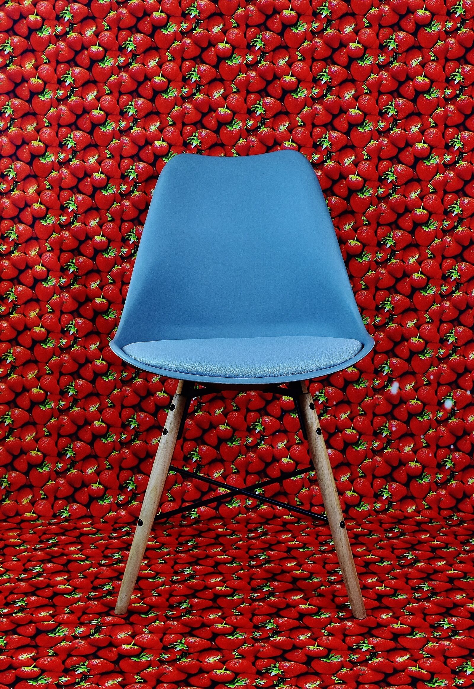 Nikon D7200 sample photo. Chair, background modern, strawberries photography