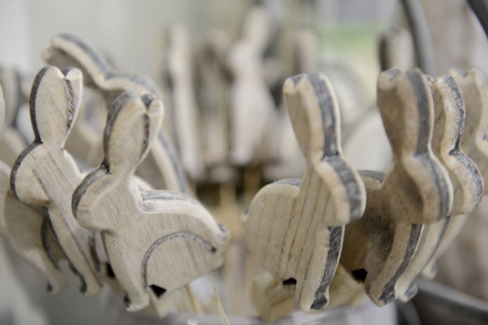 Nikon D800 sample photo. Bunnies, easter, wood photography