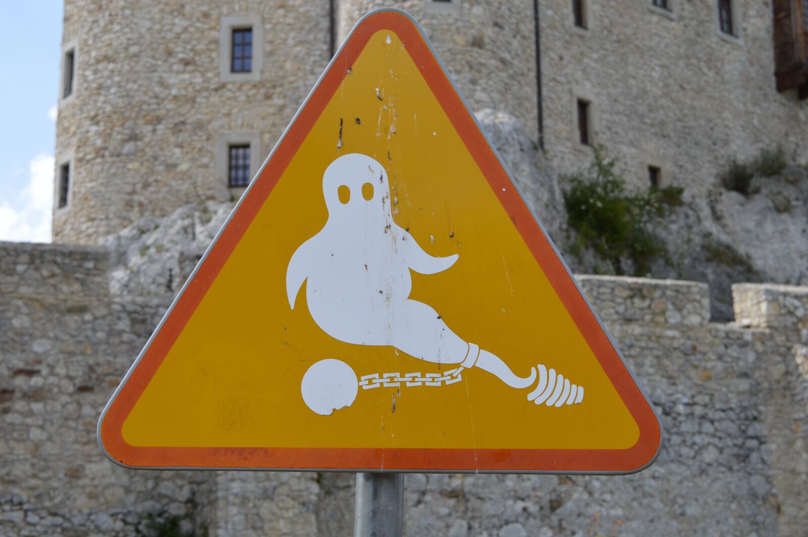 Nikon D3200 sample photo. Spirit, sign, castle photography