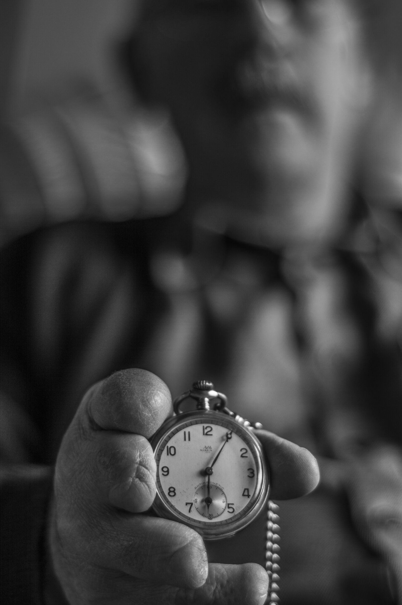 Nikon D3200 sample photo. Clock, old, antique photography