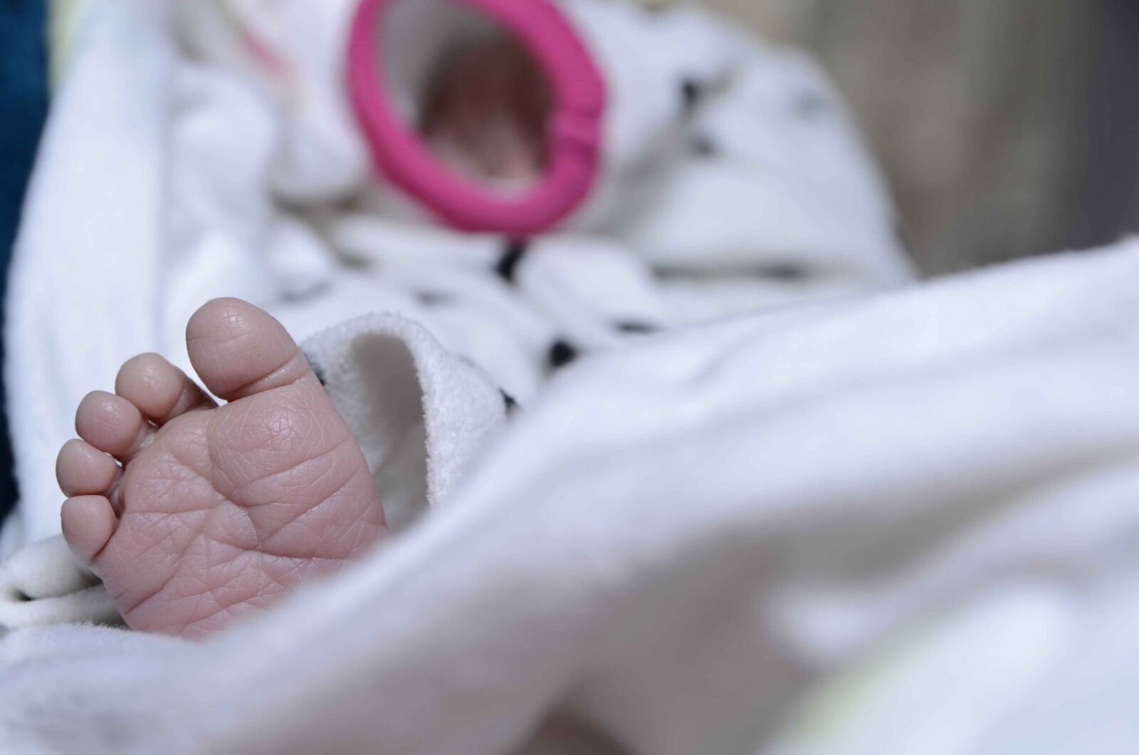 Nikon D7000 sample photo. Baby, cute, leg, new photography