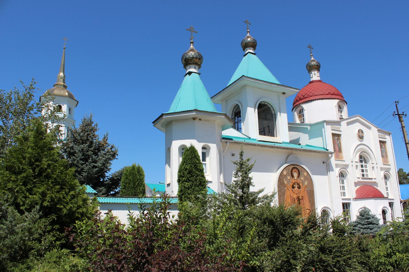 Canon EOS 600D (Rebel EOS T3i / EOS Kiss X5) sample photo. Apsheronsk, russia, monastery photography
