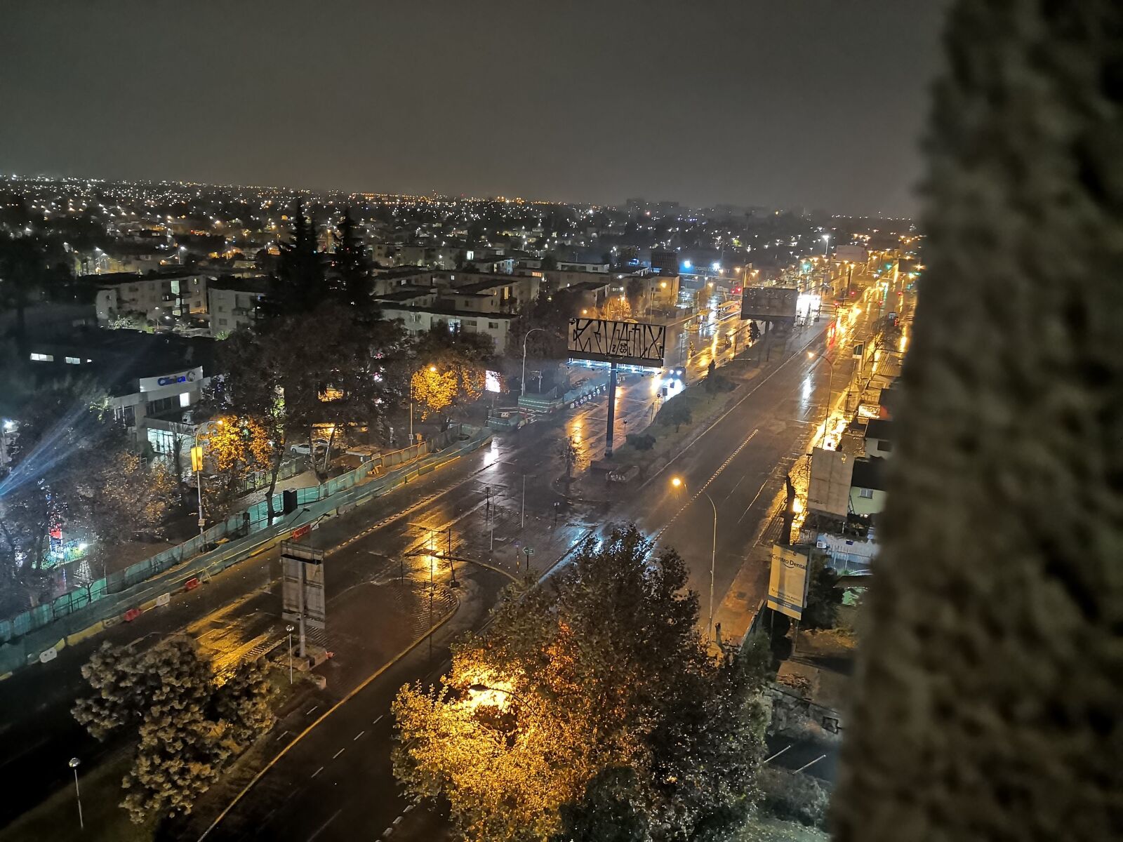 HUAWEI Mate 10 Pro sample photo. Santiago, chile, cold photography