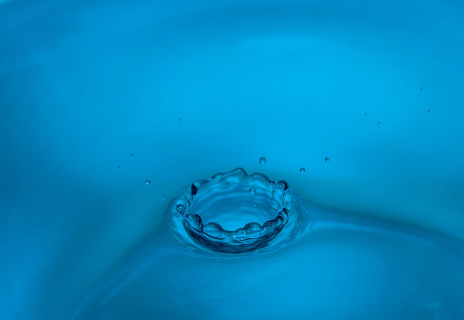 Nikon D5000 sample photo. Drop of water, splash photography