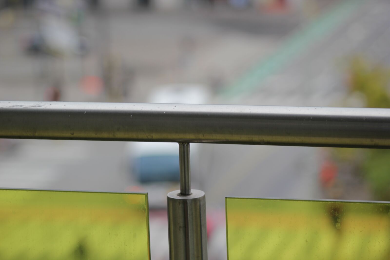 Canon EOS 550D (EOS Rebel T2i / EOS Kiss X4) sample photo. Balcony, blur, design photography