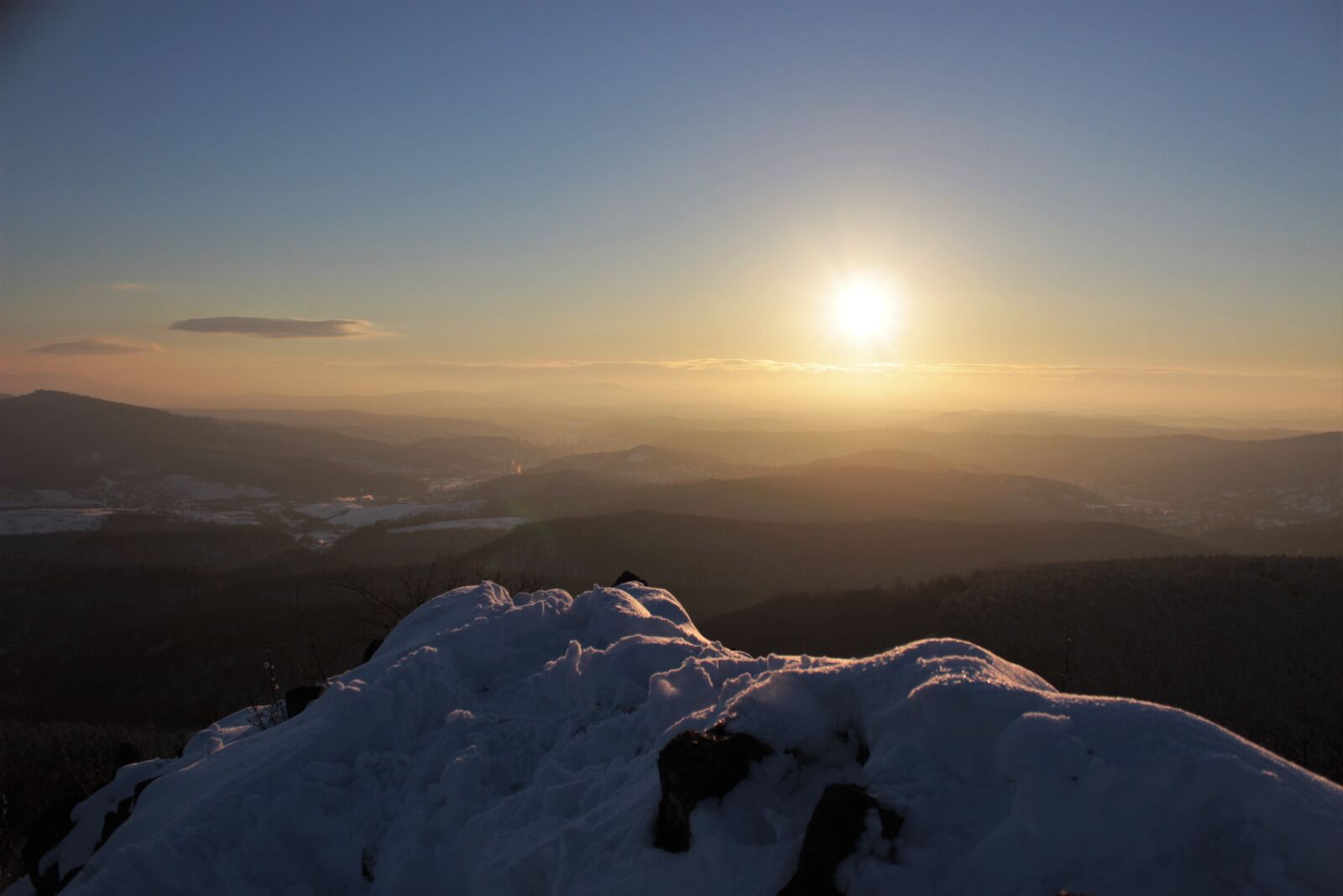 Canon EOS 600D (Rebel EOS T3i / EOS Kiss X5) sample photo. Sunset, dawn, landscape photography