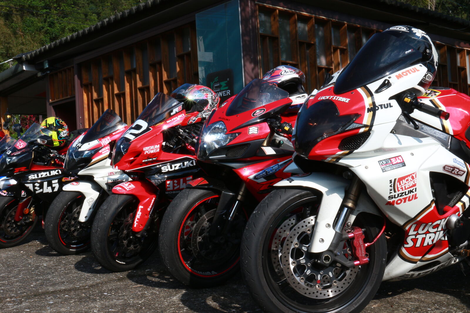 Canon EOS M sample photo