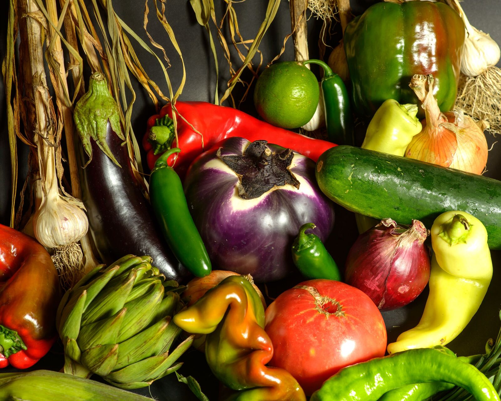 Nikon D800E sample photo. Garden vegetables, peppers, garlic photography