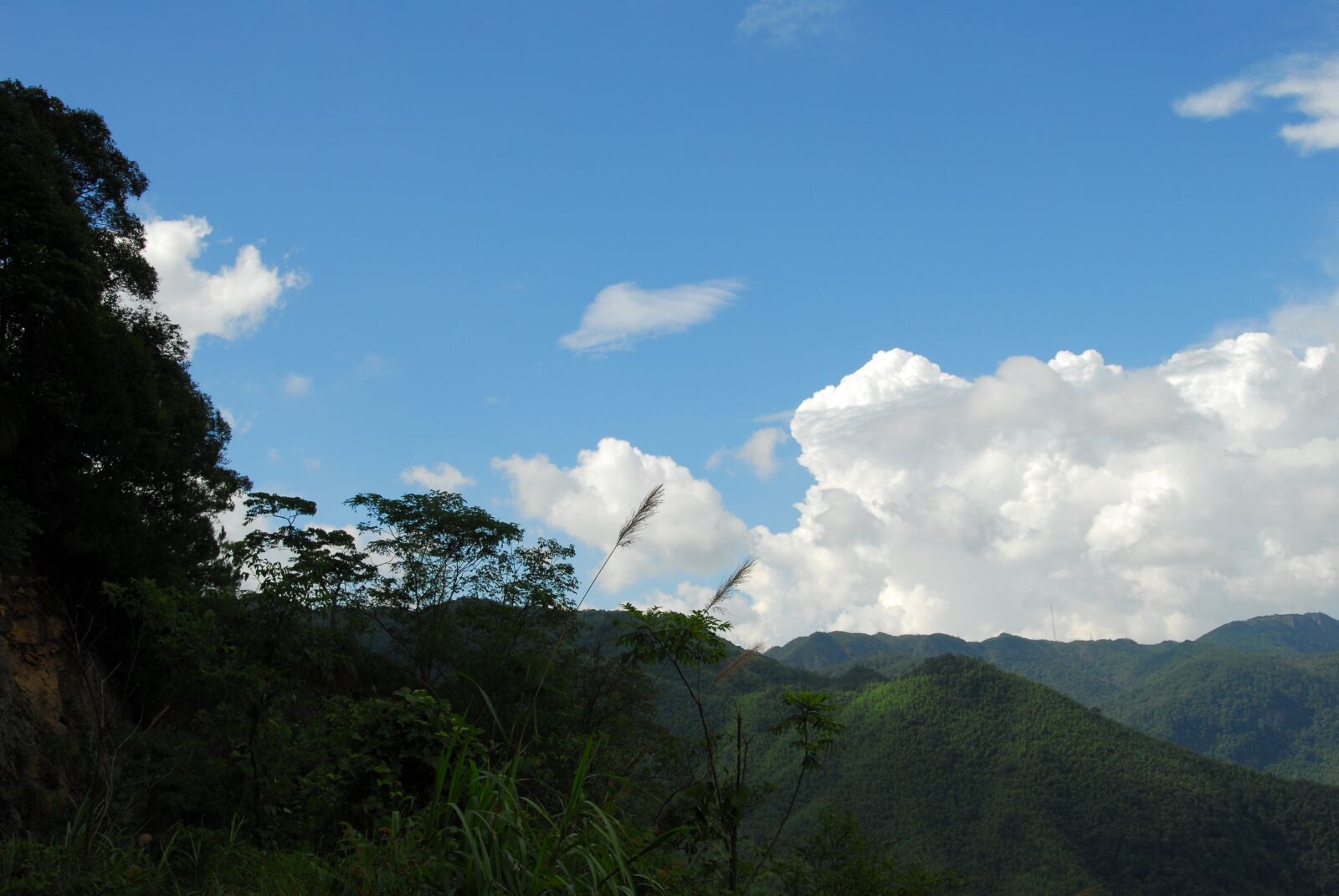 Nikon D200 sample photo. Sky, clouds, landscape photography