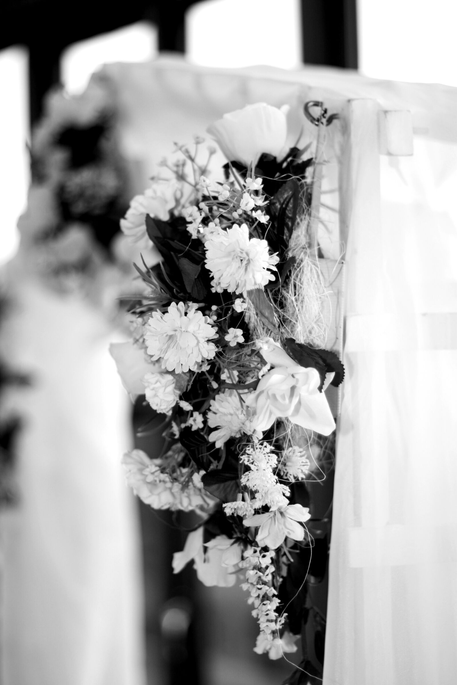 Canon EOS 20D sample photo. Wedding, bouquet, black photography