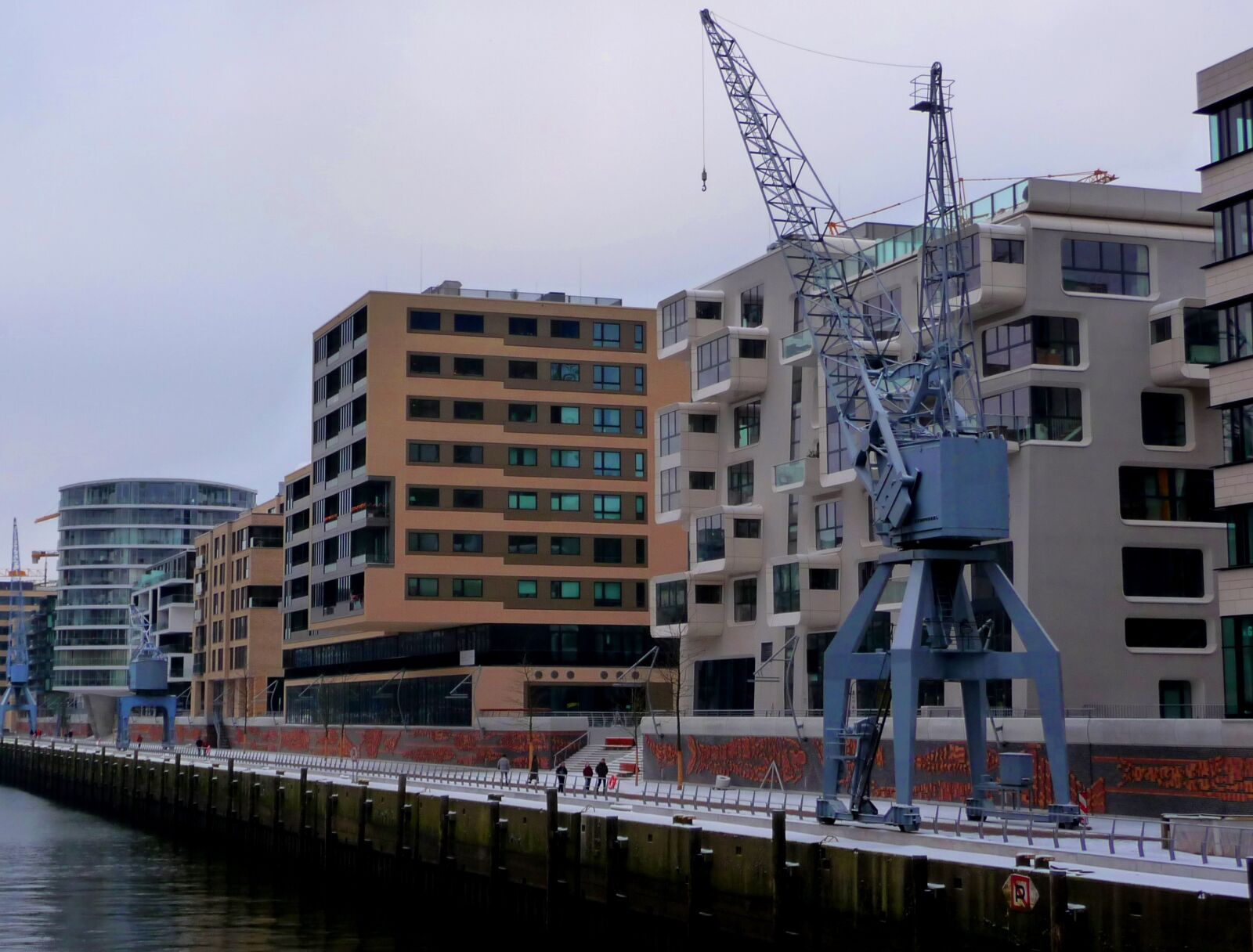 Panasonic Lumix DMC-TZ5 sample photo. Winter, hamburg, harbour city photography
