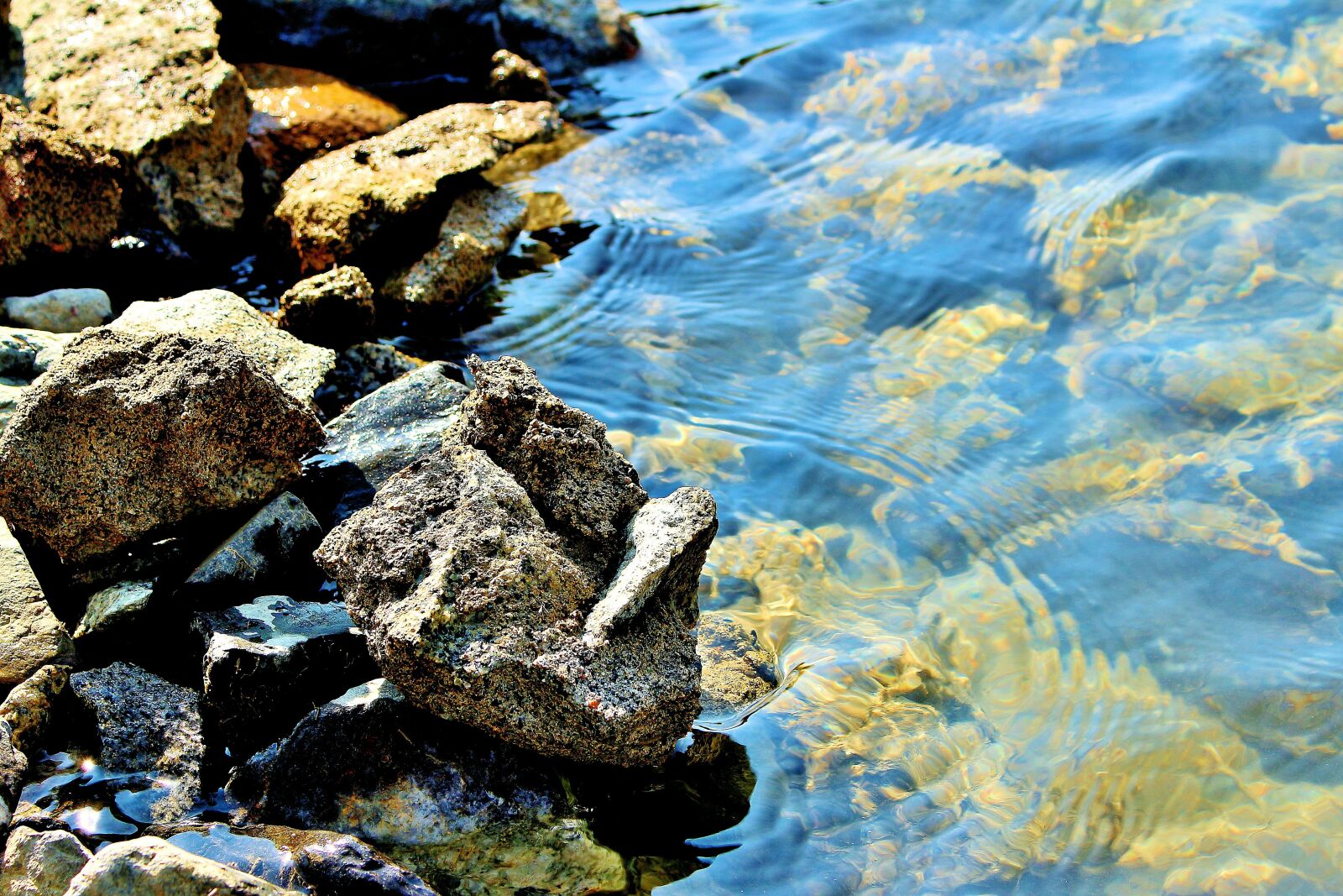 Canon EOS 700D (EOS Rebel T5i / EOS Kiss X7i) sample photo. Satpara lake, pakistan, skardu photography
