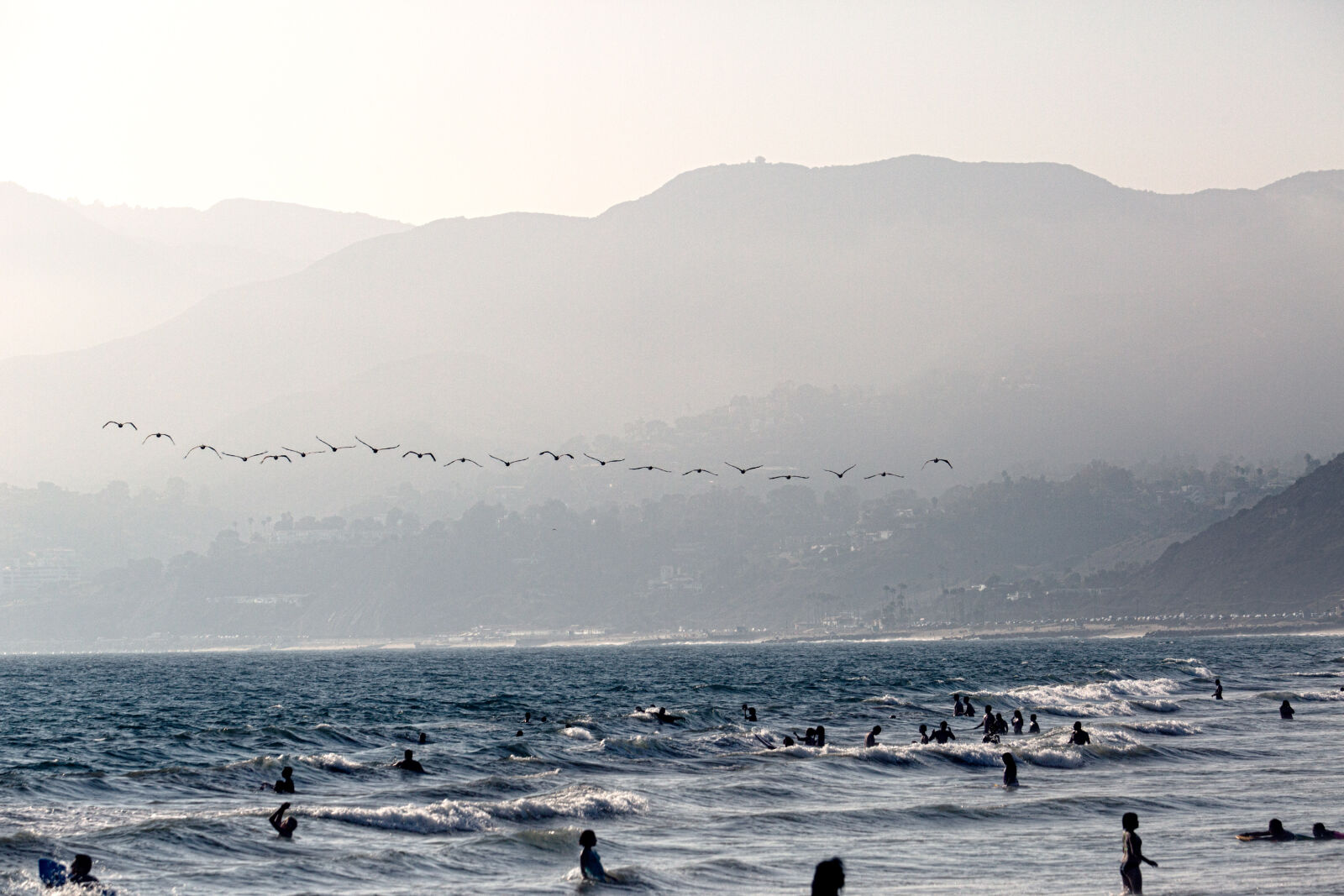 Canon EOS 5D Mark III sample photo. Sea, mountains, beach, ocean photography