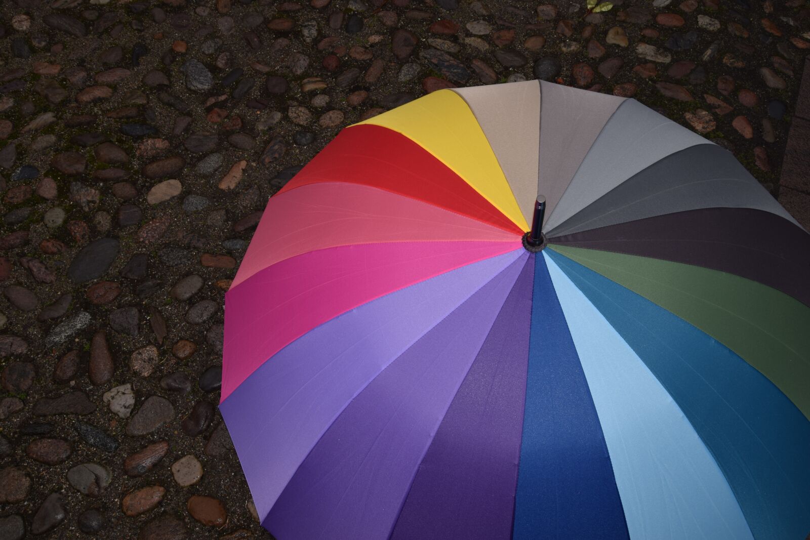 Nikon D3300 sample photo. Umbrella, paving stones, rainy photography