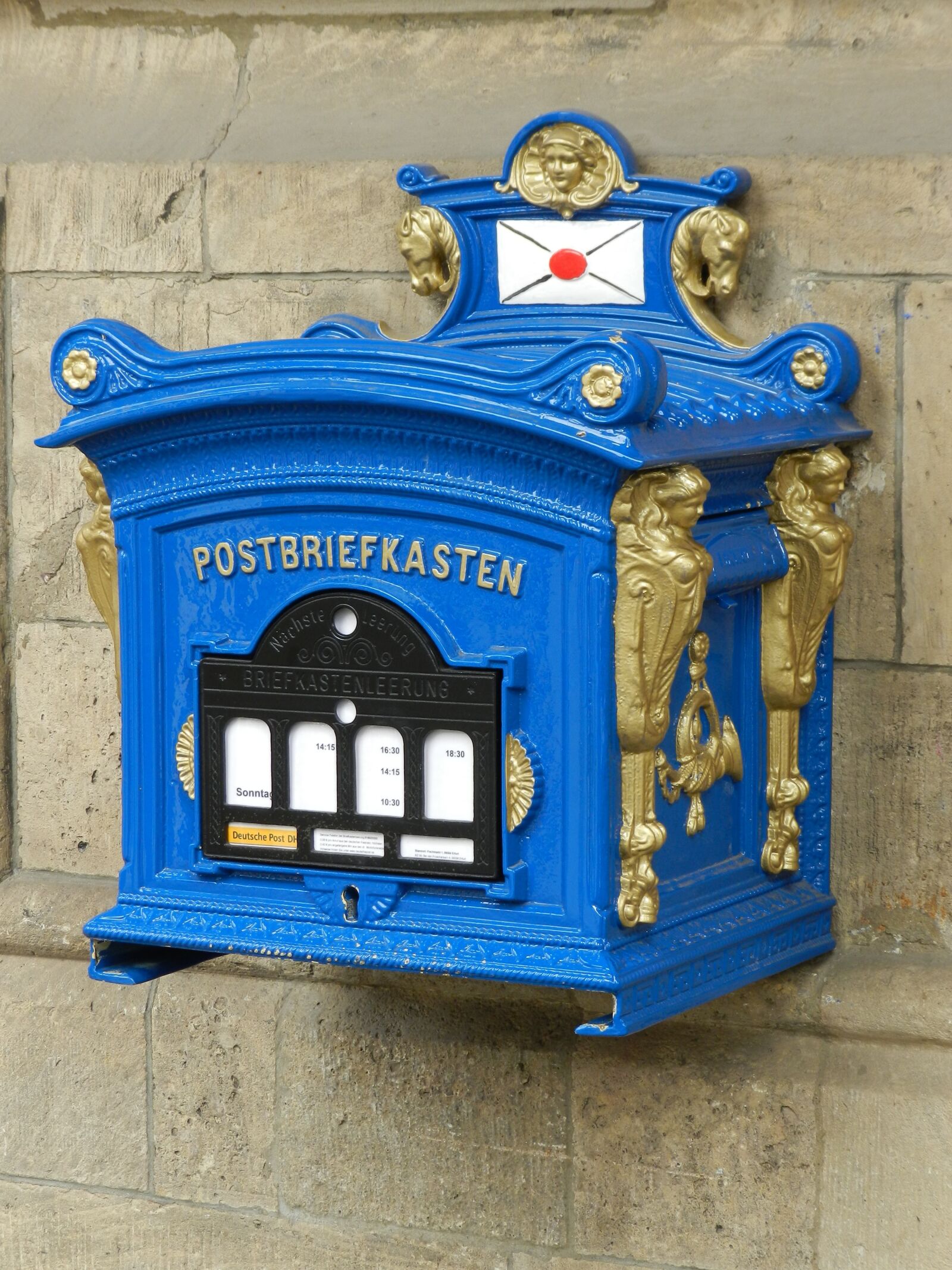 Nikon Coolpix P500 sample photo. Historical letter box, post photography
