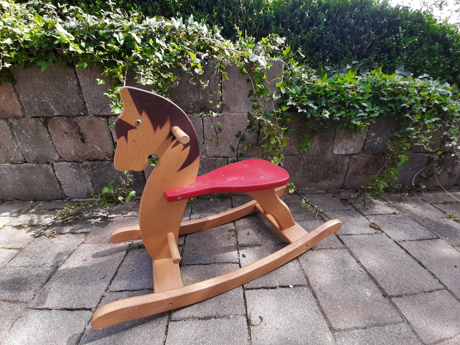 Samsung Galaxy A50 sample photo. Toy, wood, horse photography