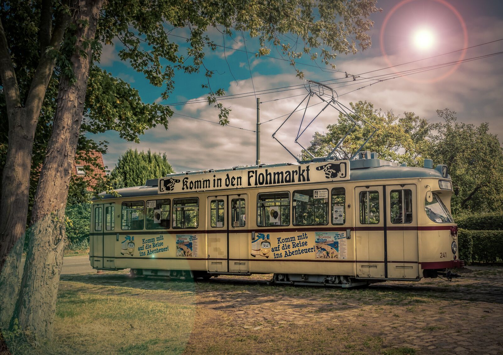 Sony a7 II + Sony FE 28-70mm F3.5-5.6 OSS sample photo. Tram, railway, train photography