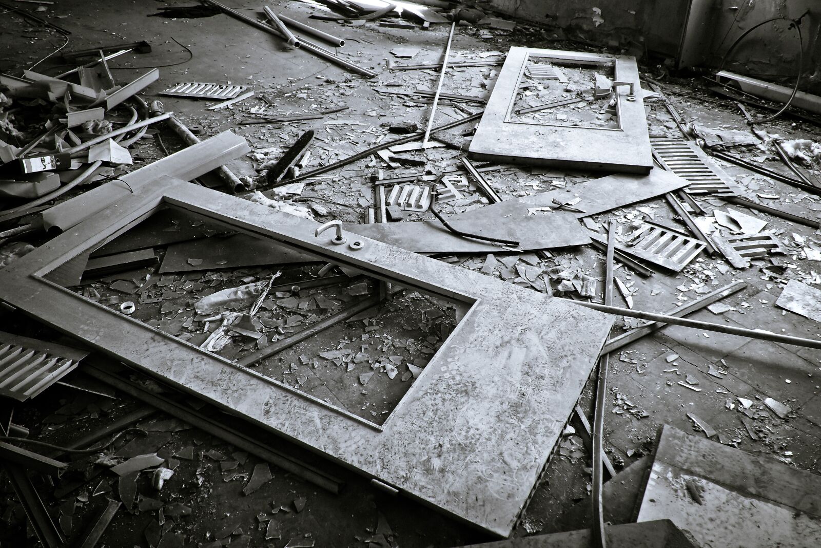 Olympus OM-D E-M10 sample photo. Lost places, factory, old photography
