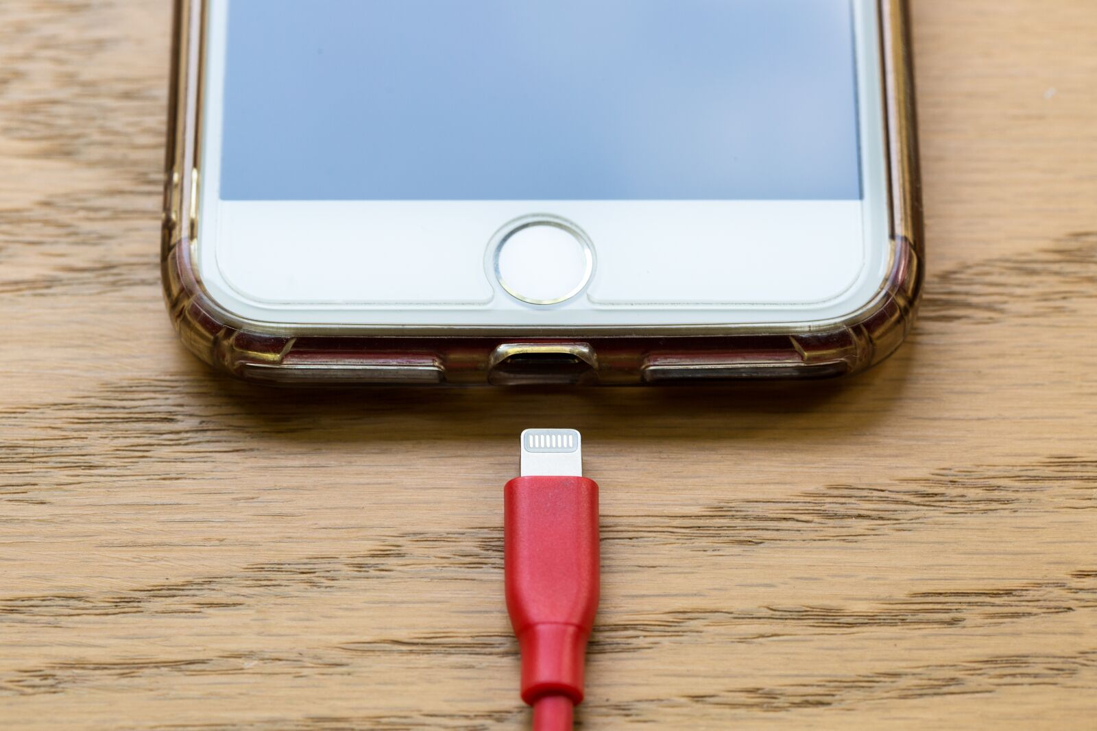 Canon EF 100mm F2.8L Macro IS USM sample photo. Apple, iphone, technology photography