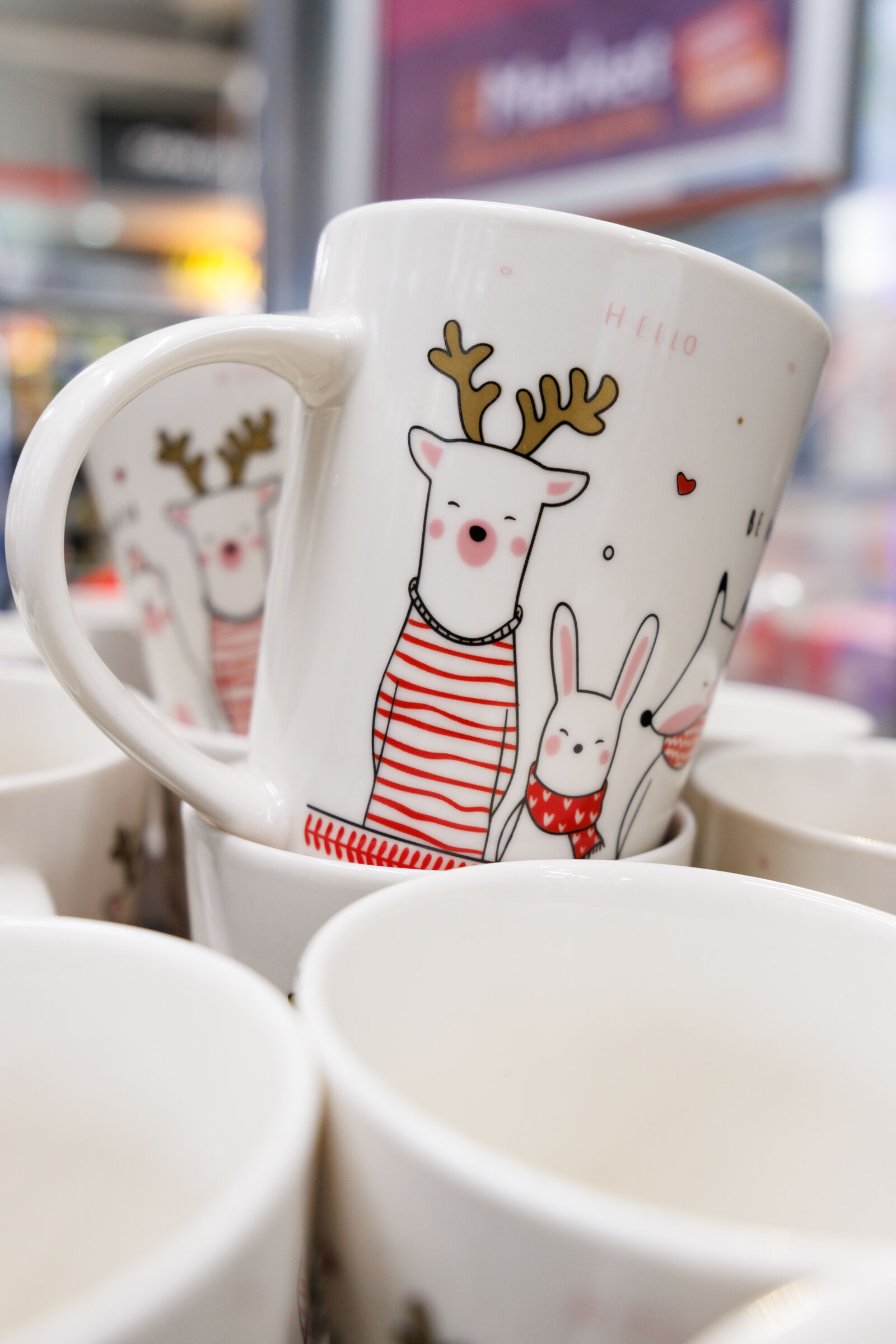 Tamron 11-20mm F2.8 Di III-A RXD sample photo. Christmas mugs photography
