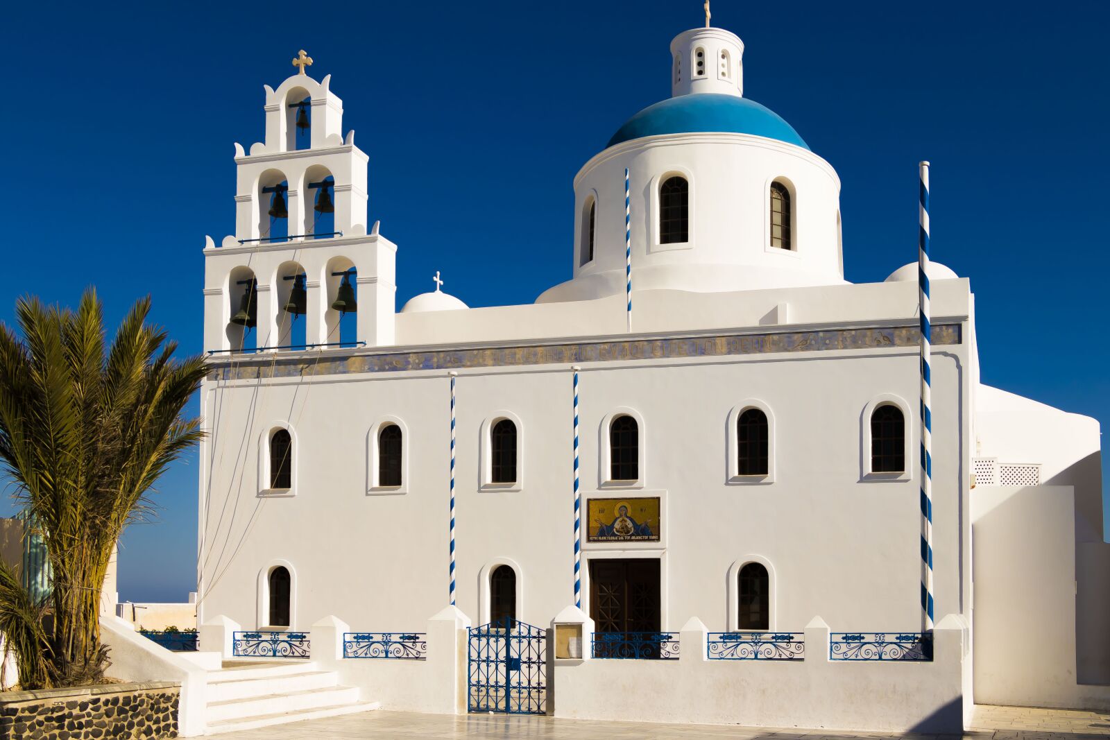 Canon EOS 80D sample photo. Santorini, greece, church photography