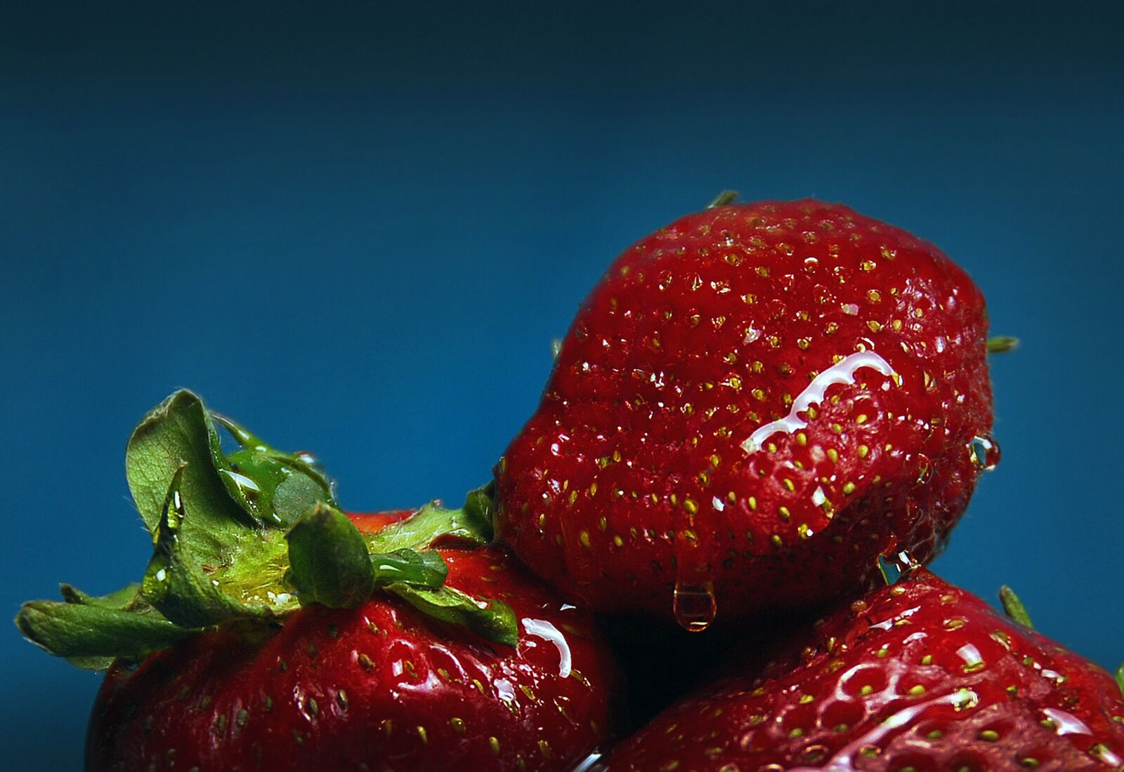 Nikon D200 sample photo. Strawberry, fruit, food photography