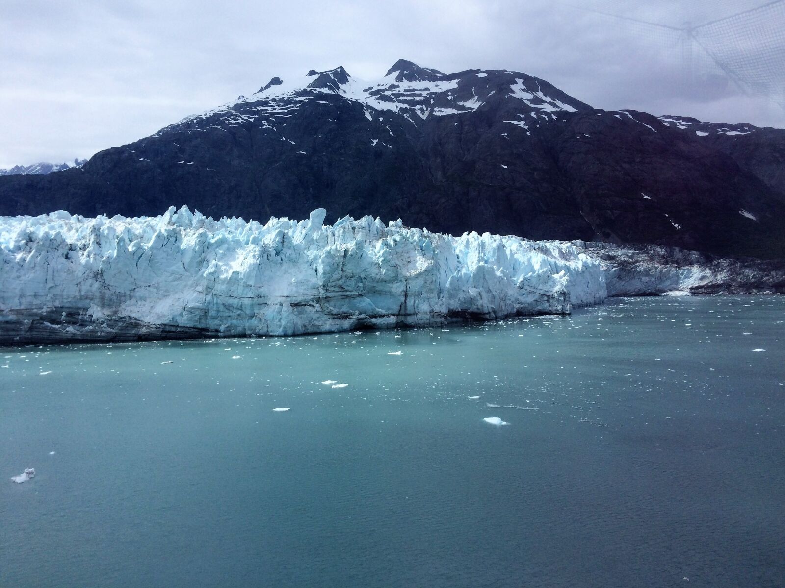 iPhone 5s back camera 4.15mm f/2.2 sample photo. Mountain, glacier, bay photography