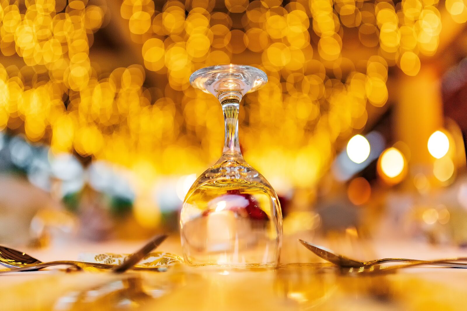 Canon EOS 5D Mark III sample photo. Glass, wine, dine photography