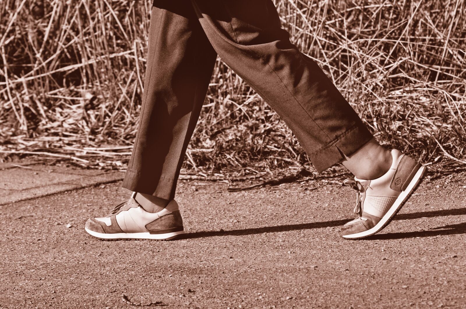 Nikon D90 sample photo. Leg, foot, shoe photography