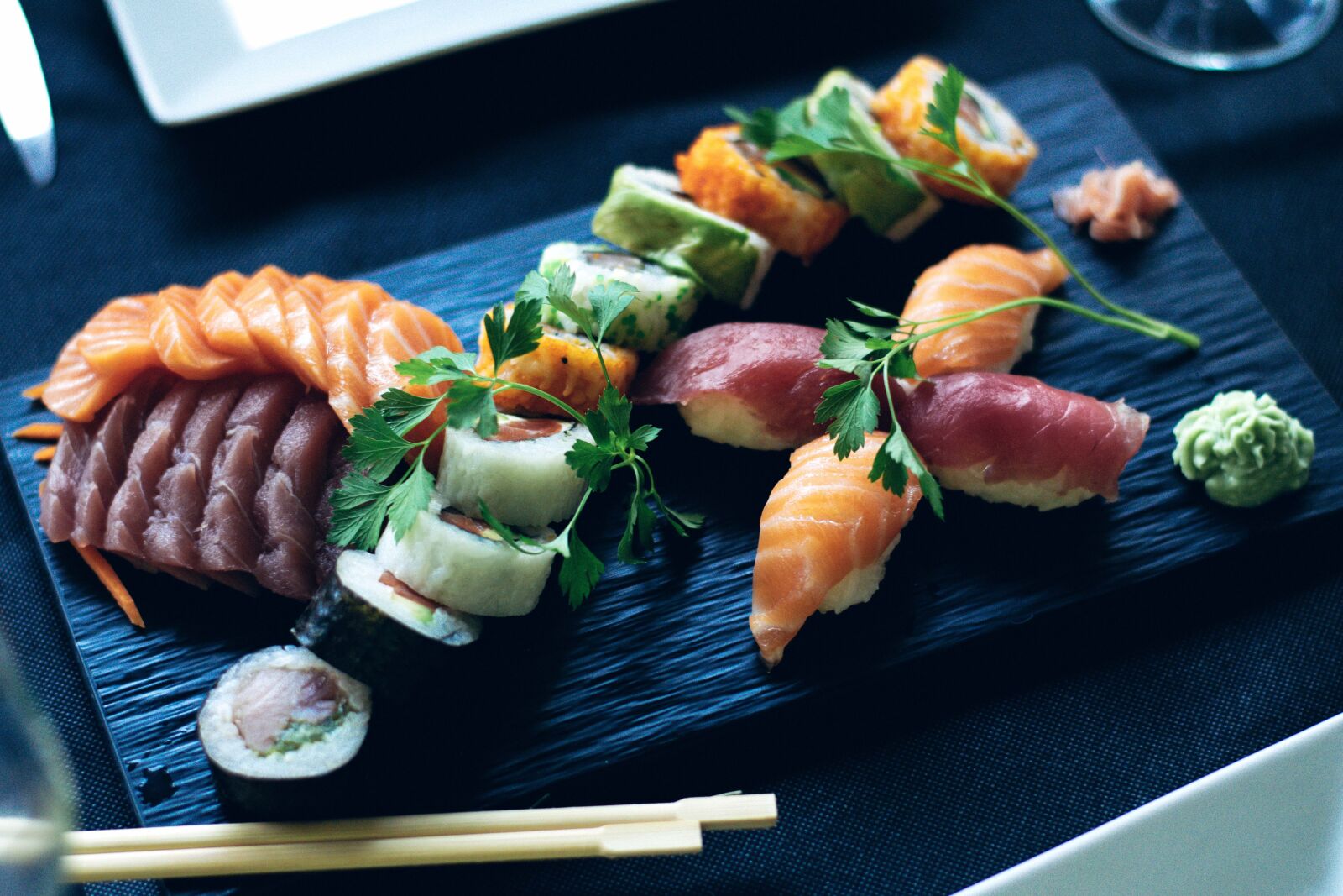 Nikon D3300 sample photo. Sushi, salmon, japanese photography