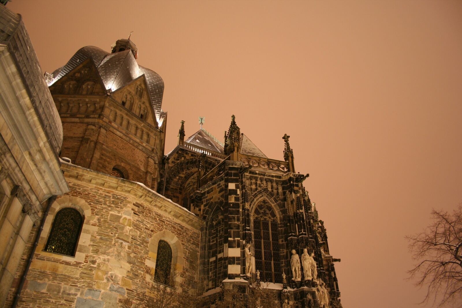 Canon EOS 350D (EOS Digital Rebel XT / EOS Kiss Digital N) sample photo. Aachen cathedral, dom, cathedral photography