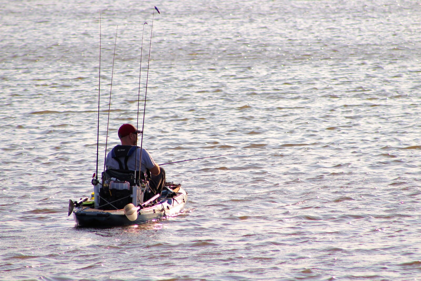 Canon EF75-300mm f/4-5.6 sample photo. Kayak, lake, water photography