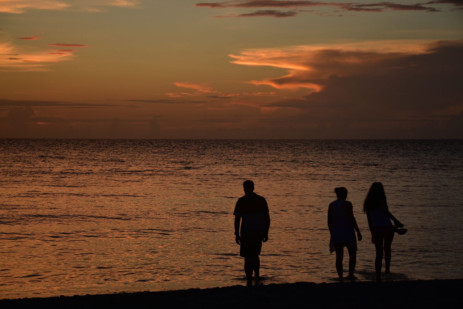 Nikon D7500 sample photo. Sky, beach, people photography