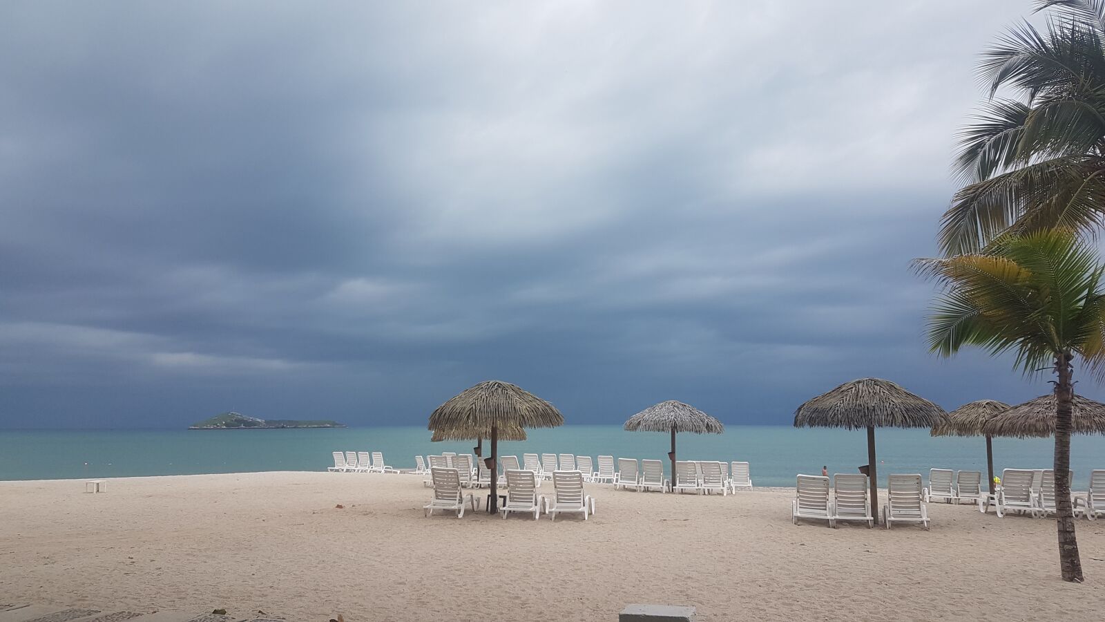 Samsung Galaxy S7 Edge sample photo. Panama, hotel, resort photography