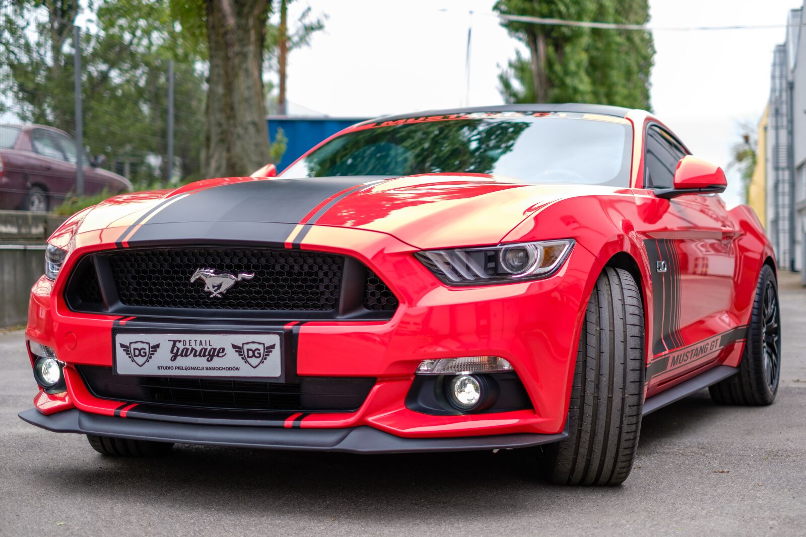 Fujifilm X-T2 + Fujifilm XF 35mm F1.4 R sample photo. Mustang, gt, red photography