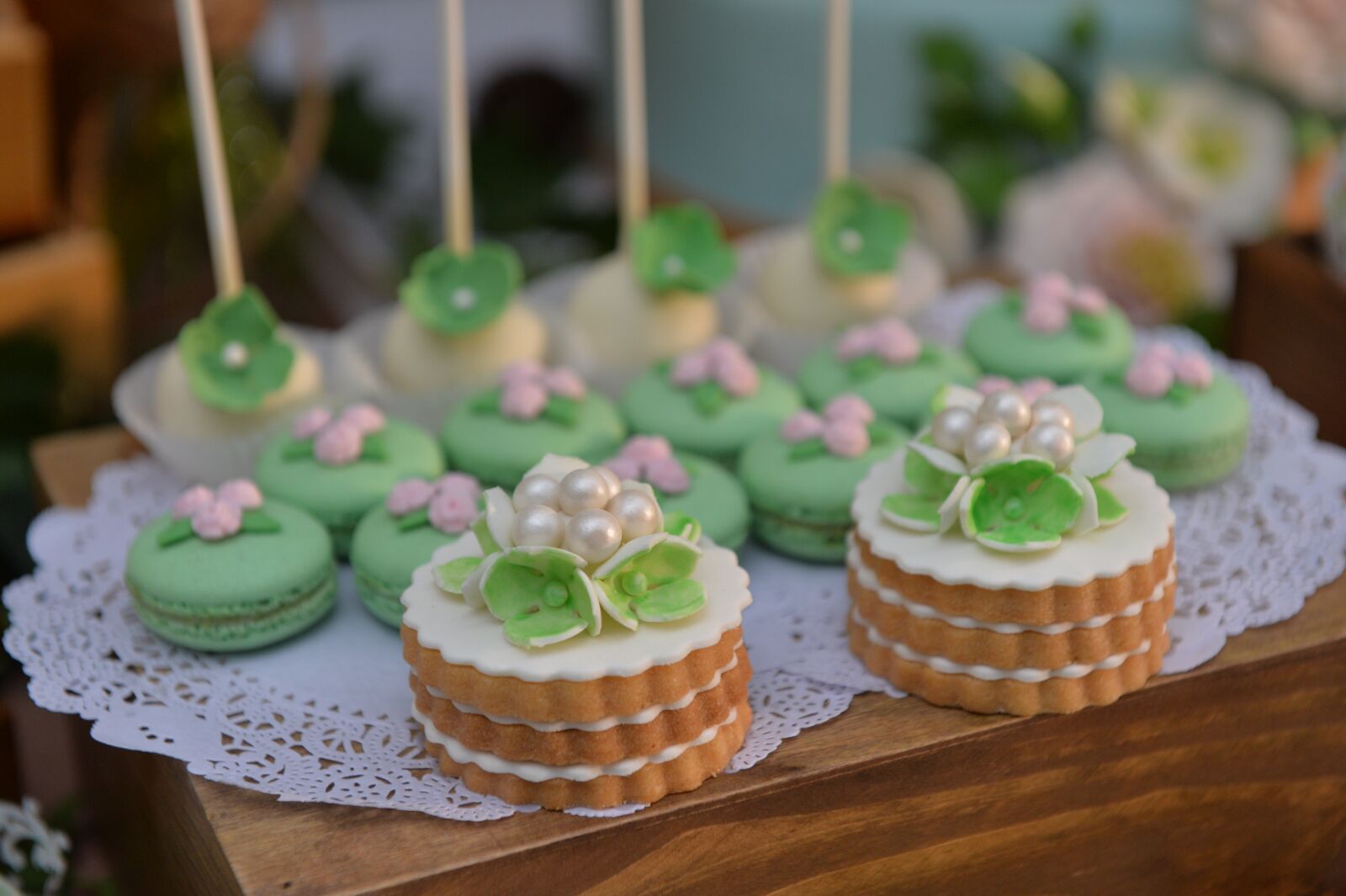 Nikon D4 sample photo. Biscuit, macaron, fete photography