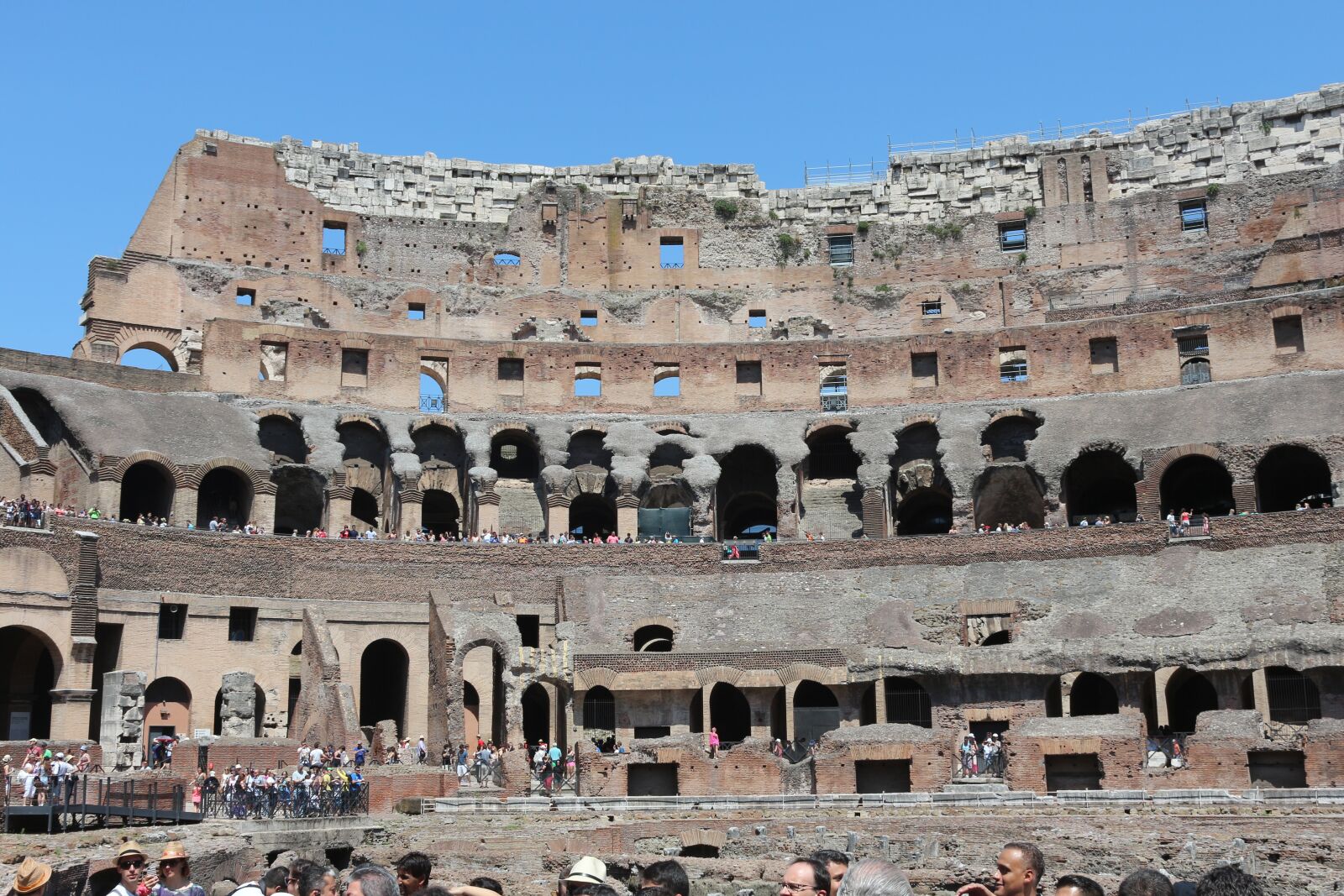 Canon EOS 650D (EOS Rebel T4i / EOS Kiss X6i) sample photo. Rome, italy, coliseum photography