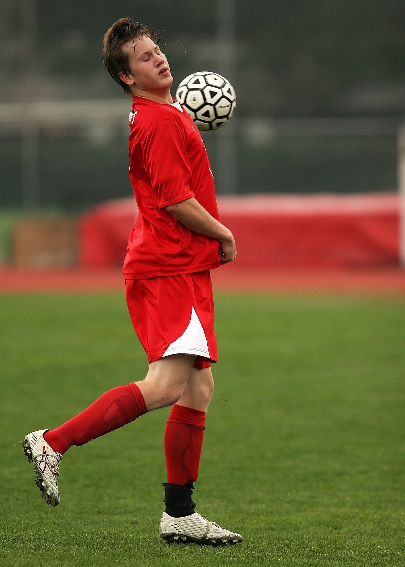 Canon EOS 20D sample photo. Soccer, football, player photography