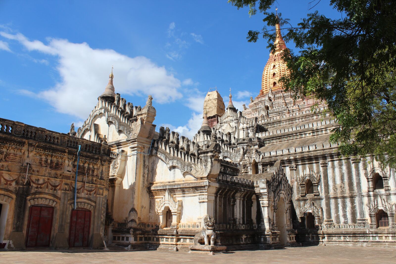 Canon EOS 600D (Rebel EOS T3i / EOS Kiss X5) sample photo. Myanmar, burma, temple photography