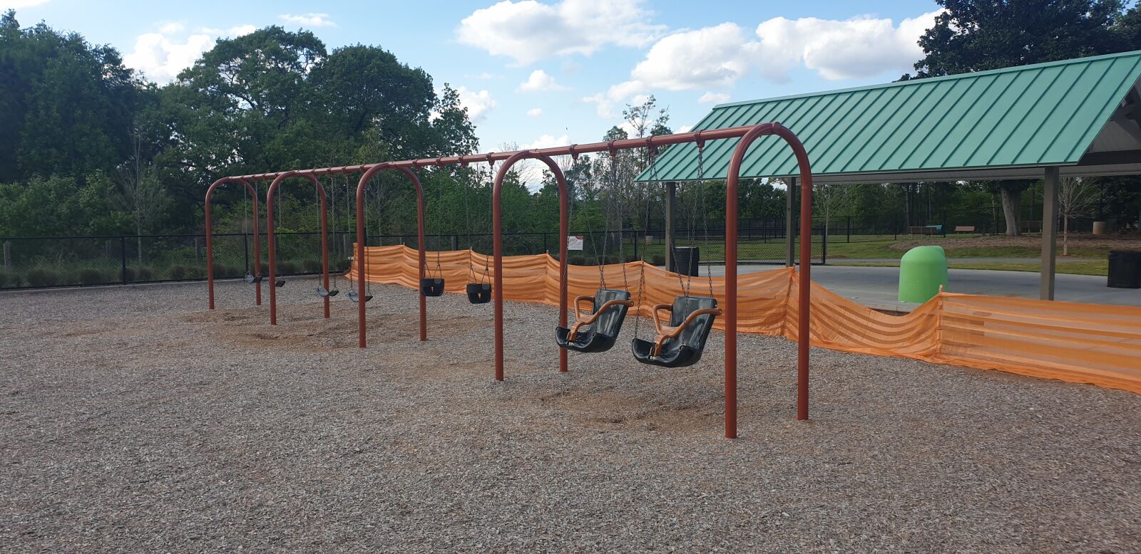 Samsung Galaxy Note9 sample photo. Corona, playground, closed photography
