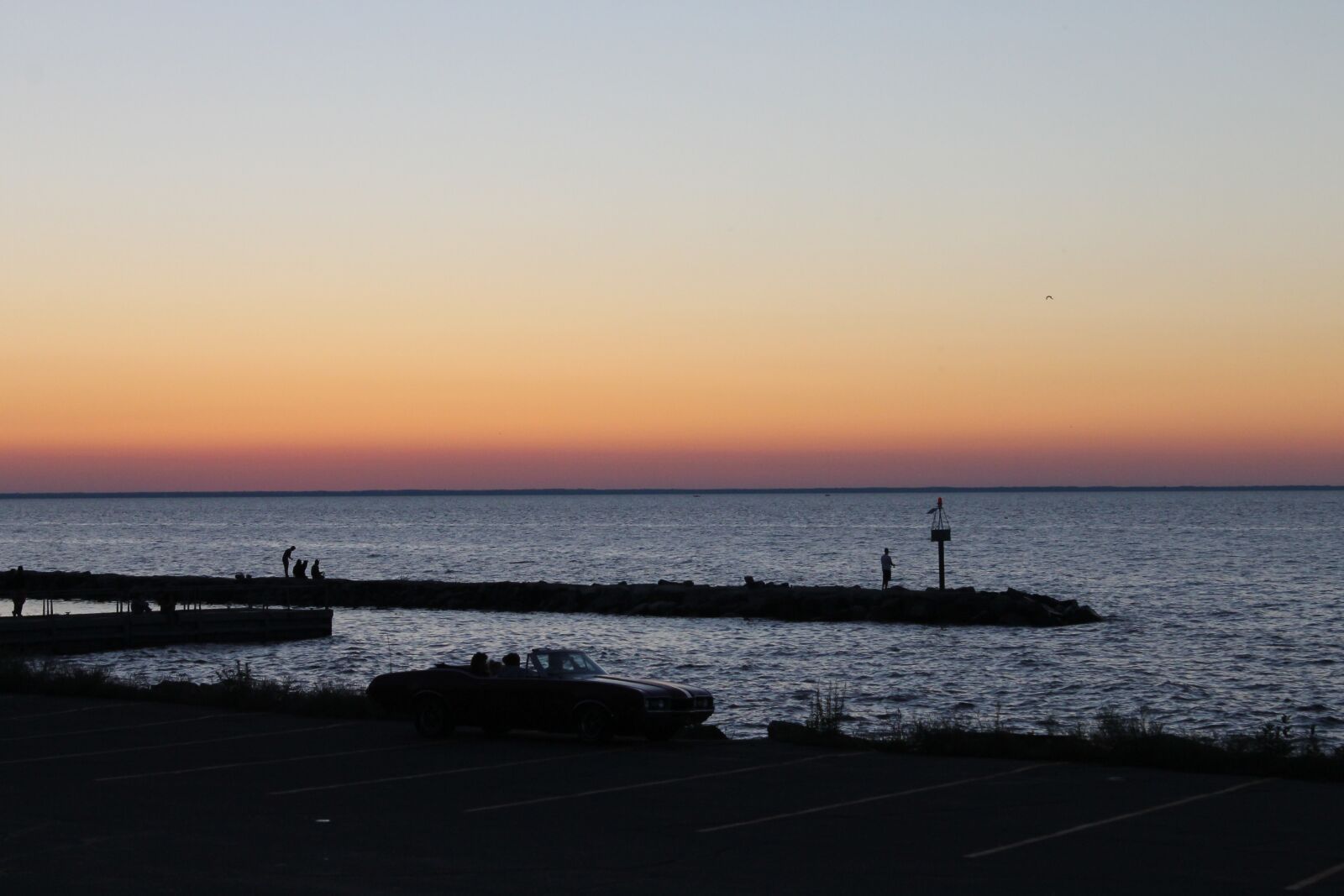 Canon EOS 1100D (EOS Rebel T3 / EOS Kiss X50) sample photo. Evening, sunset, green bay photography
